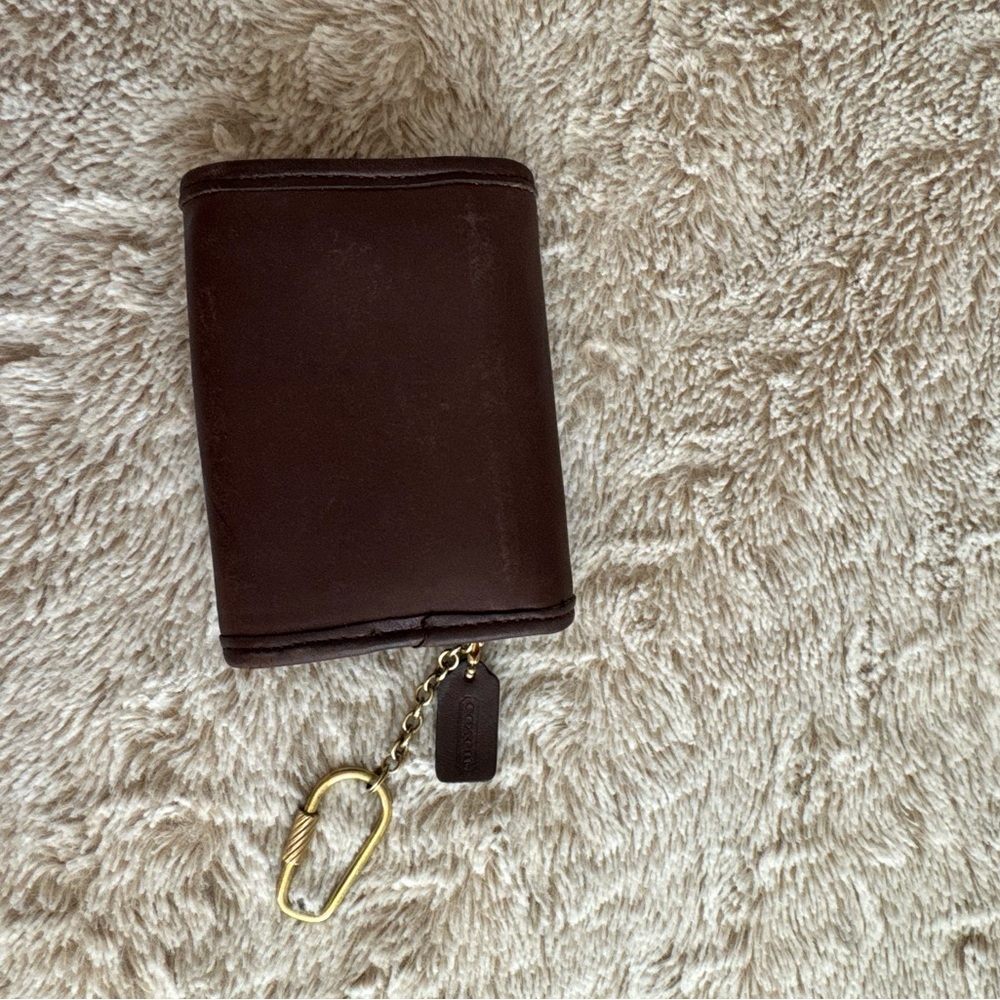 Coach Vintage Multifunction Mahogany Brown Wallet with Keychain - Picture 2 of 9